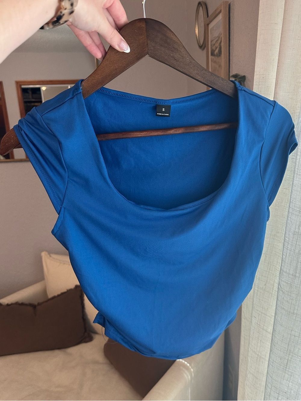 ✨3/$10✨ Women’s Scoop Neck Cap-Sleeve Top - Blue